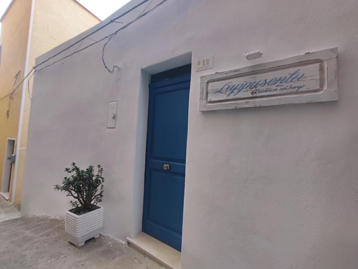 Bed and Breakfast Residenza Nel Borgo L'Appusentu Castelsardo Exterior foto