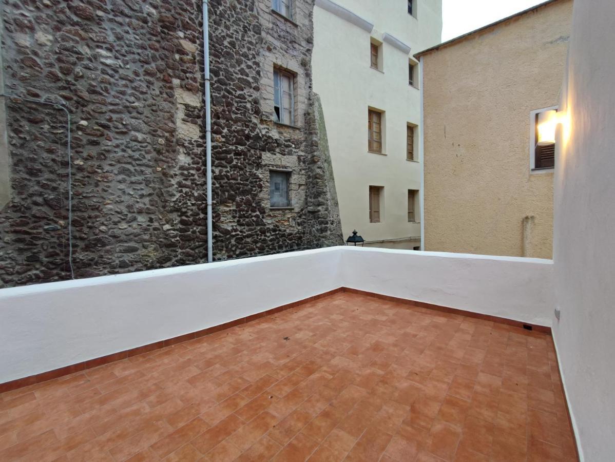 Bed and Breakfast Residenza Nel Borgo L'Appusentu Castelsardo Exterior foto